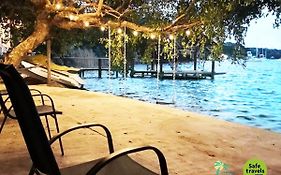 Cabanas Marias Lakefront